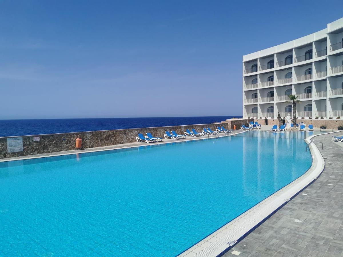 Paradise Bay Hotel