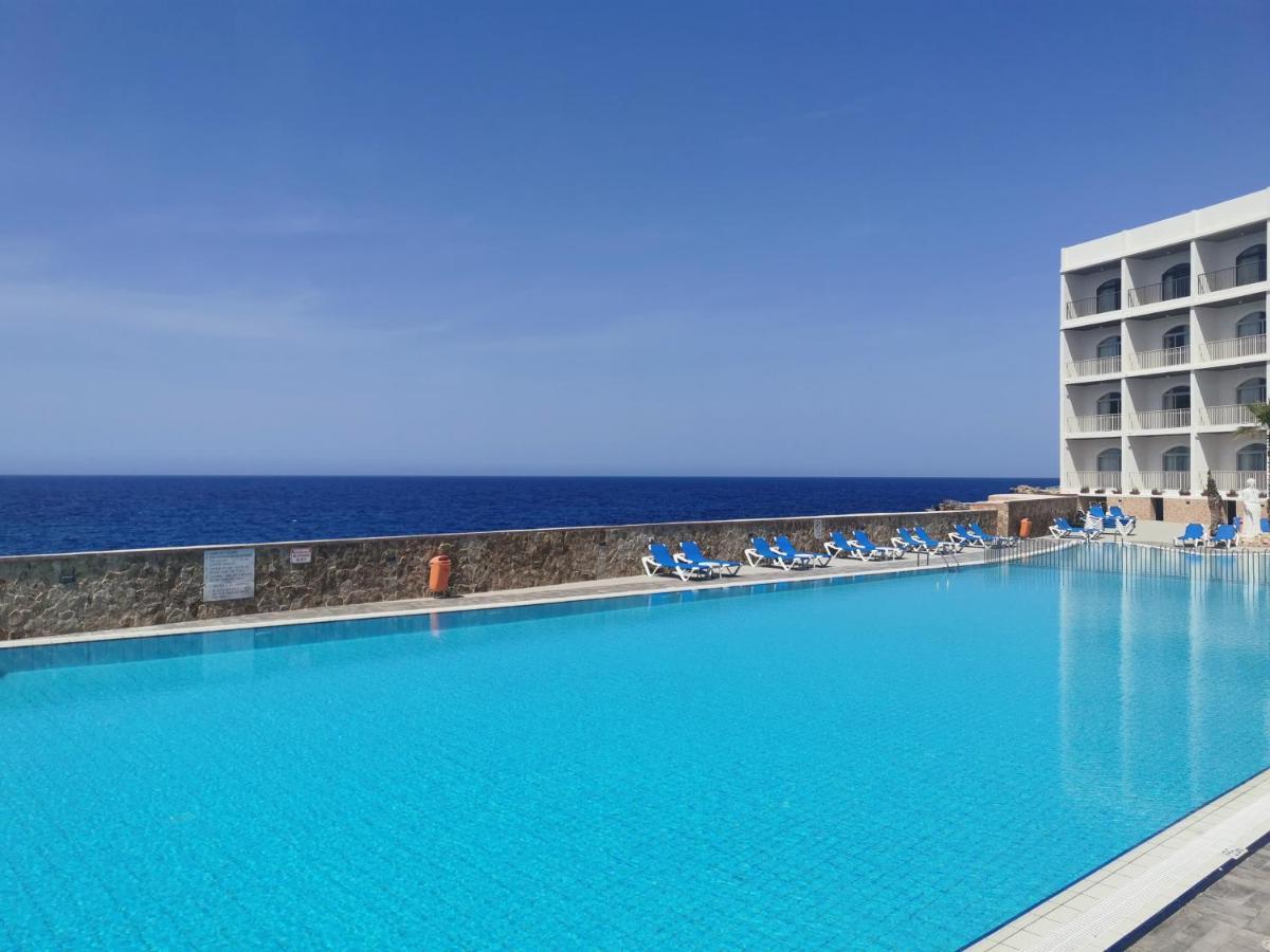 Hotel Paradise Bay