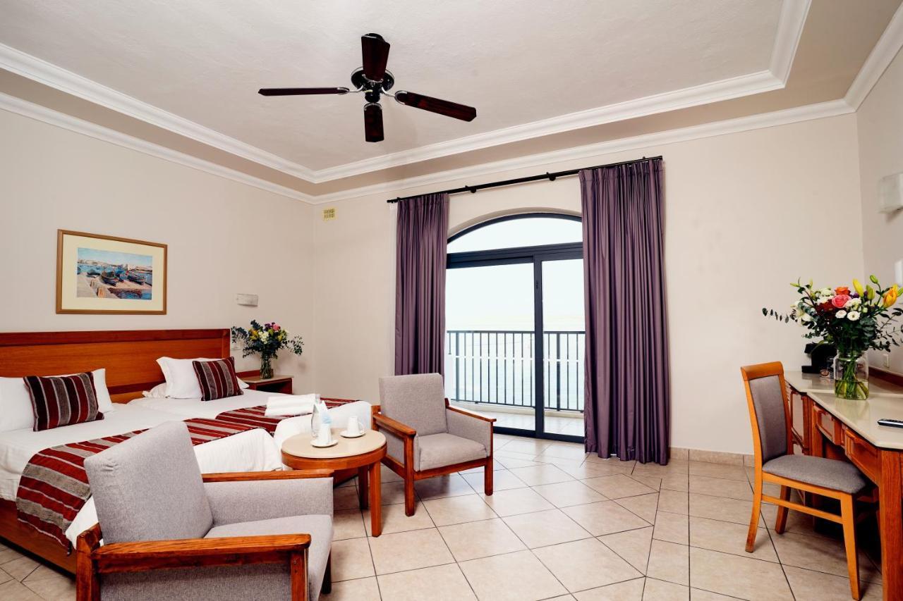 Paradise Bay Hotel 4*